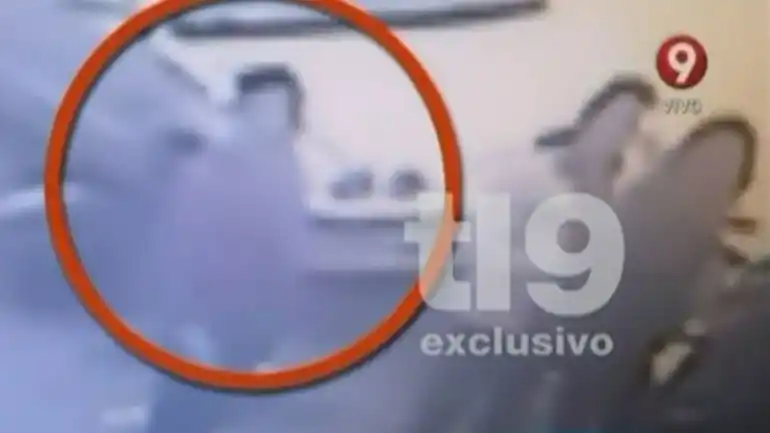 Un video muestra el momento en que le roban a Florencia de la V
