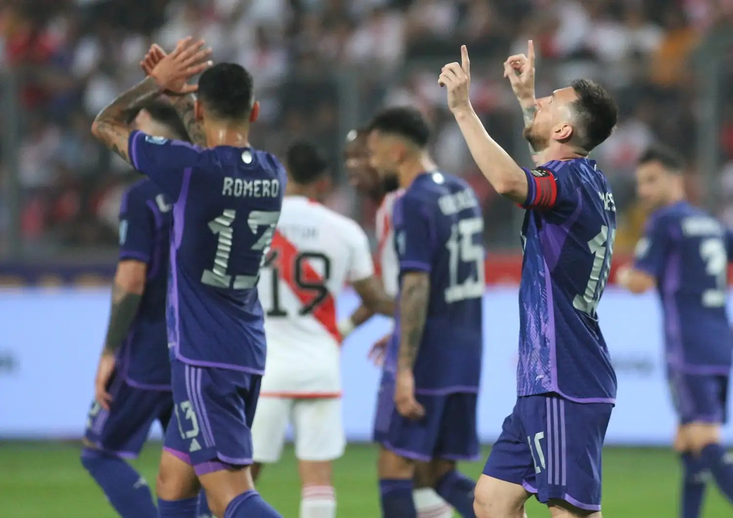 Doblete de Messi y más punteros que nunca. Foto: @Argentina