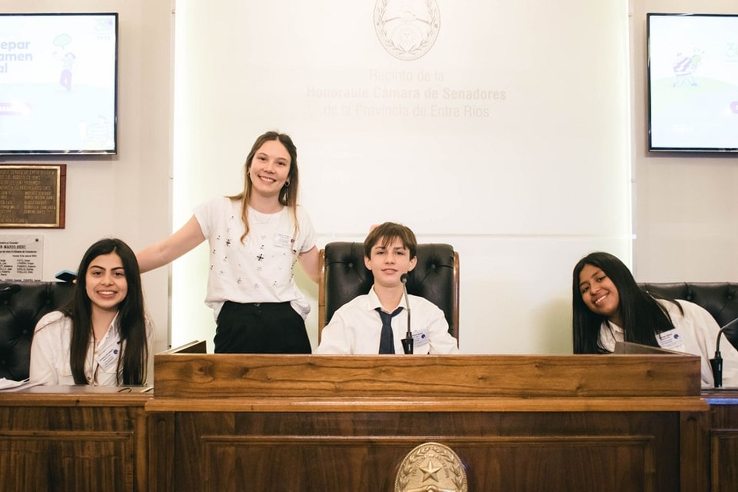 Estudiantes de Gualeguay participaron en el Senado Juvenil