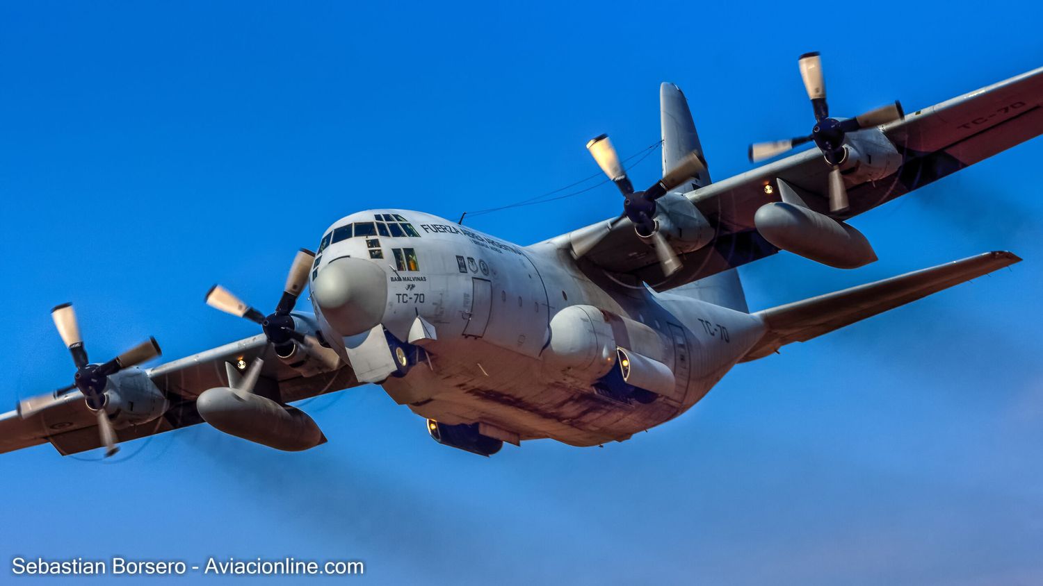 Despegó rumbo a Israel el Hercules de la Fuerza Aérea Argentina que evacuará a argentinos