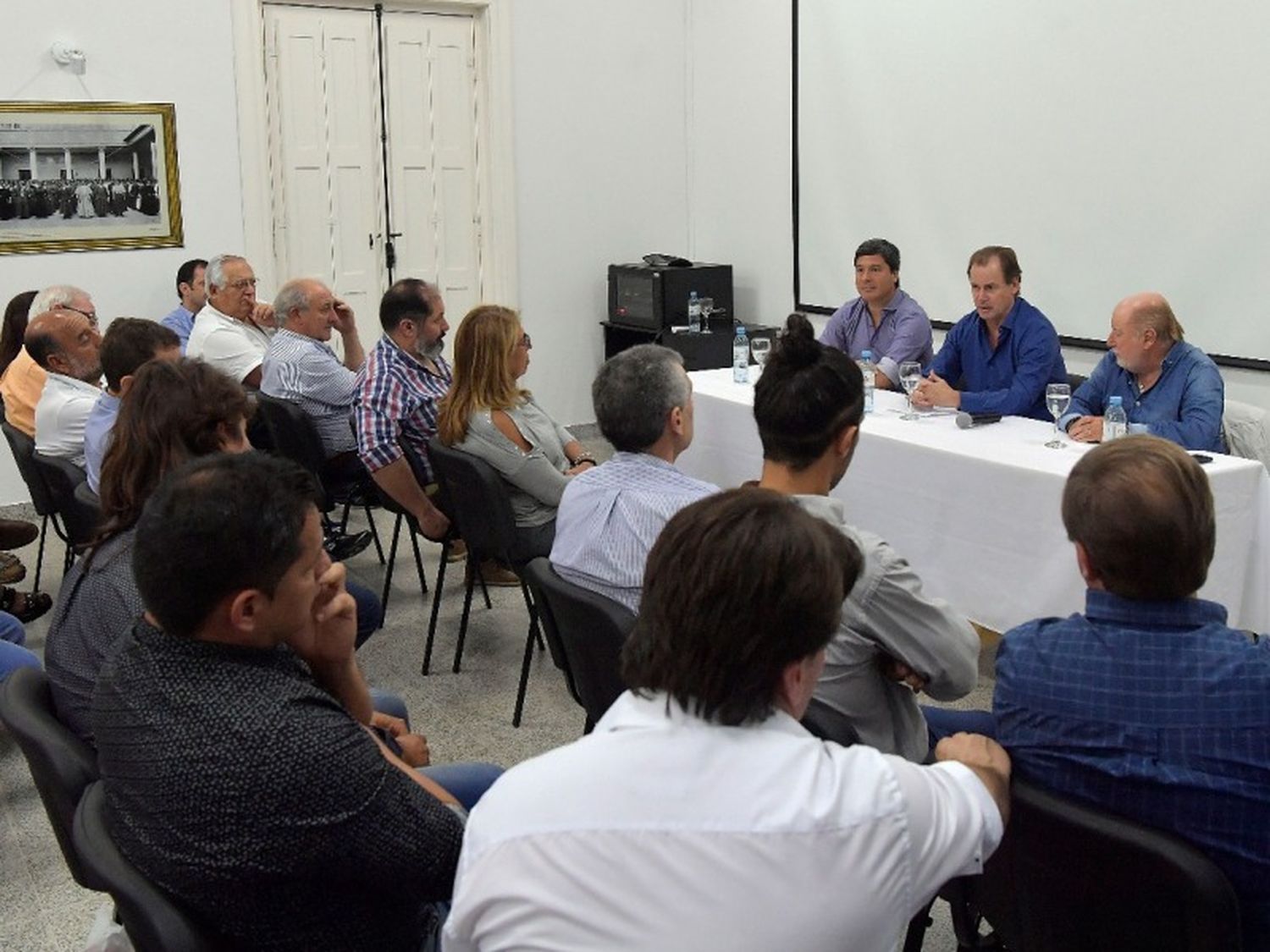 El Frente Renovador se manifestó a favor de desdoblar las elecciones y ratificó su respaldo a Bordet