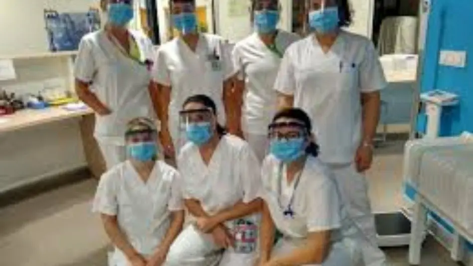 Al menos 3.000 enfermeras murieron por coronavirus y la mayoría se plantea dejar su puesto