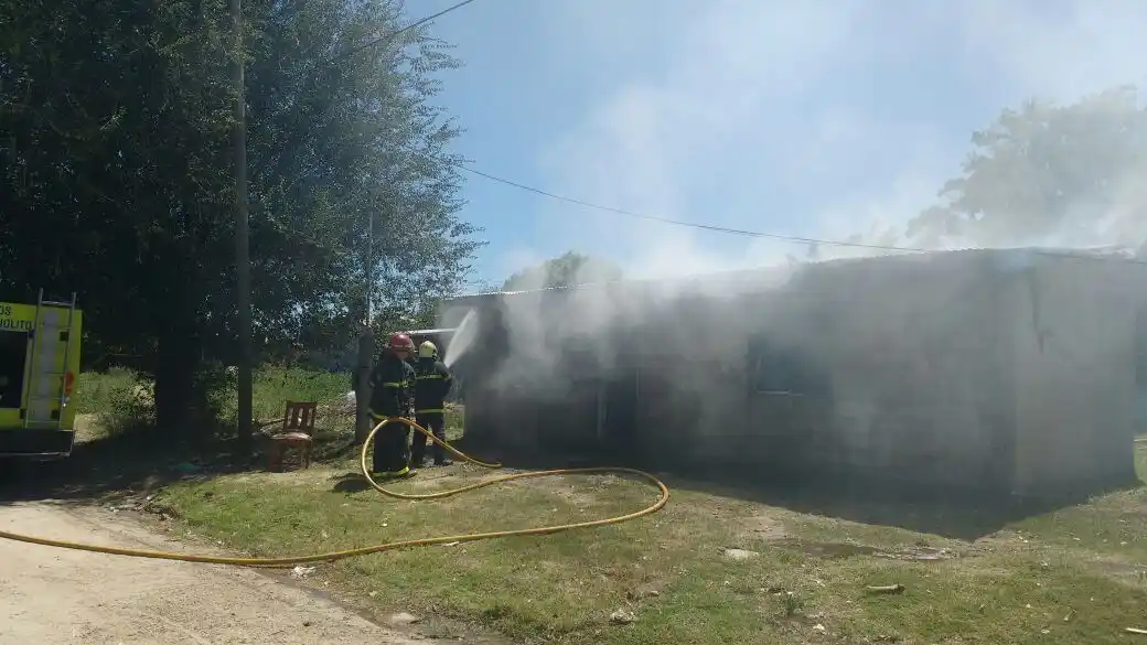 Mar del Plata: Quemó la casa de su ex, se escapó, regresó al lugar y lo detuvieron 
