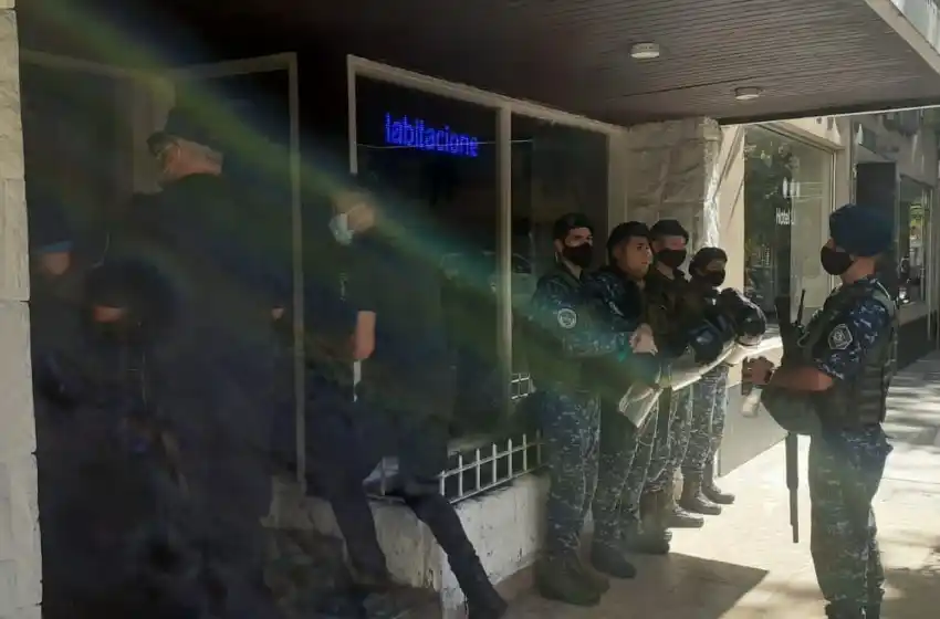 Zona "Vieja Terminal": no hay clausura que los detenga