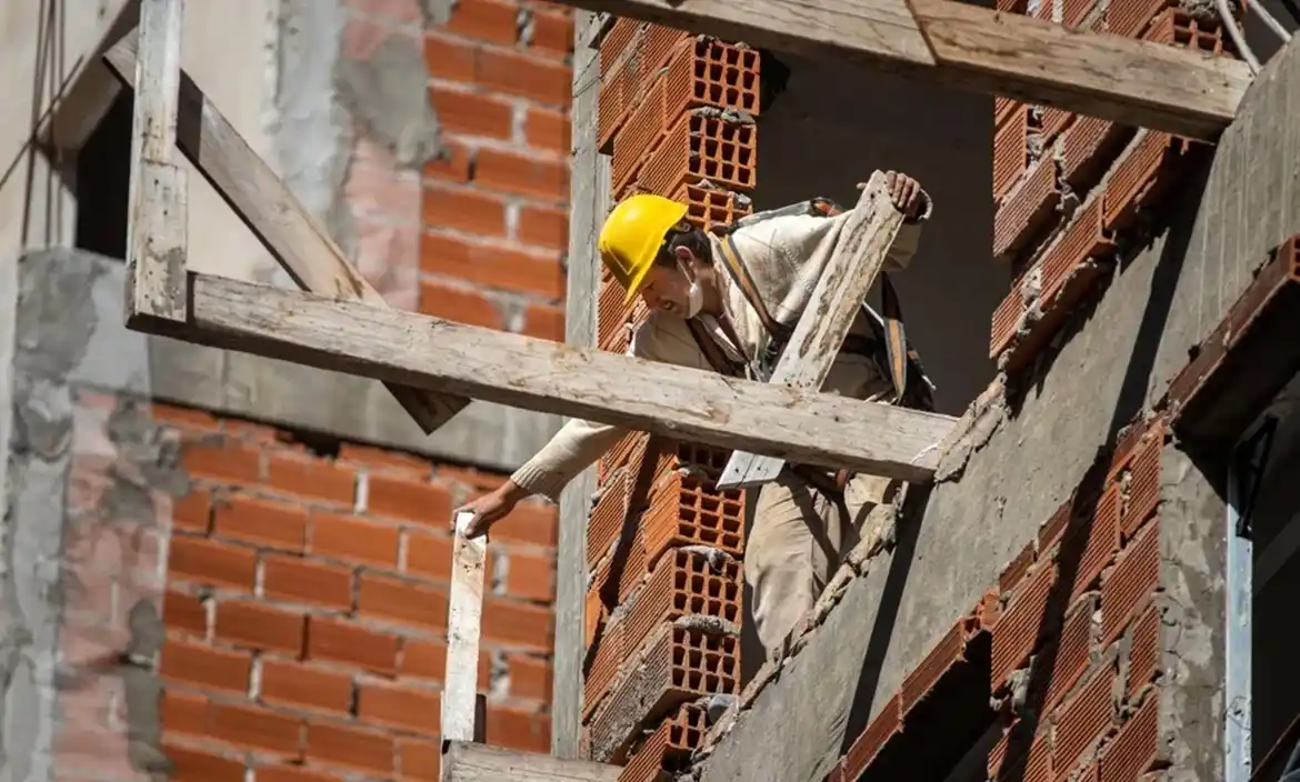 Fuerte caída de la venta de insumos para la construcción en agosto