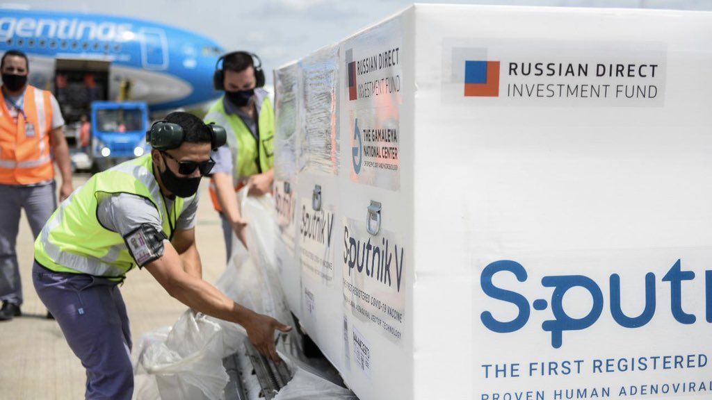 Vacuna Sputnik V: Rusia confirmó la demora pero prometió mayor producción para el segundo trimestre