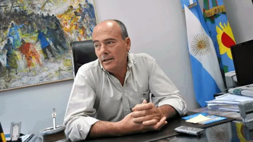 El jefe comunal de Laprida apoyó a Kicillof y apuntó contra Cristina Kirchner