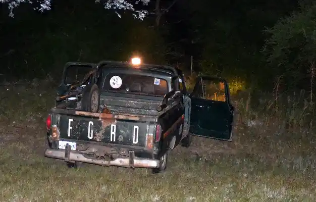 Persecución en el ingreso a la ciudad: Robaron una camioneta y huyeron 