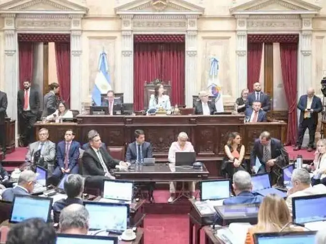 El Senado tendrá una semana inusualmente
activa con tres sesiones y un temario cargado
