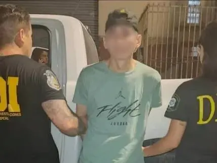 Provincia de Buenos Aires: un hombre mató a su ex pareja mientras dormía y su hija lo entregó