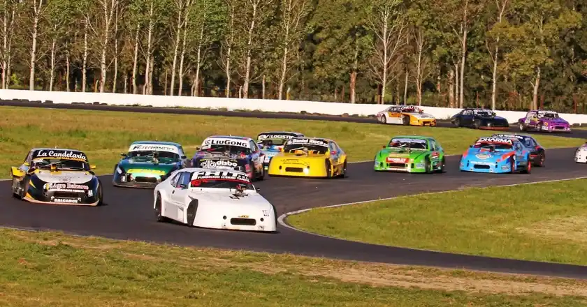 El TC Rioplatense aceleró en el trazado de la capital provincial para llevar a cabo la octava fecha.