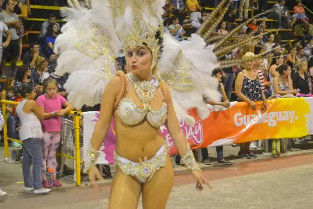 Espectacular tercera noche de Corso 2019