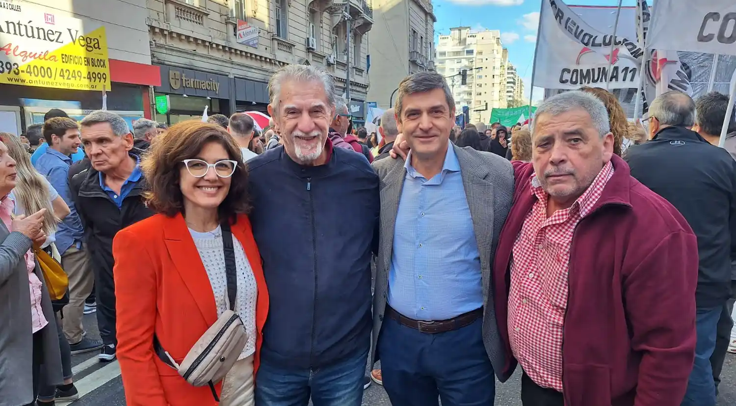 Josefina Ignacio junto a Freddy Storani, Arturo Di Natale y Alejandro Ventureira
