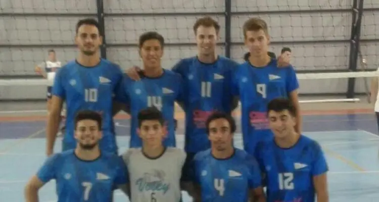 La primera masculina de Náutico debutó con victoria en la Asociación Nicoleña