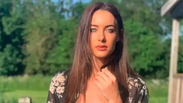 "Youtuber" murió aplastada por camión mientras andaba en monopatín eléctrico