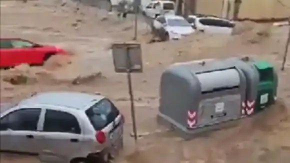 Alerta roja en España por fuertes precipitaciones (+Video)