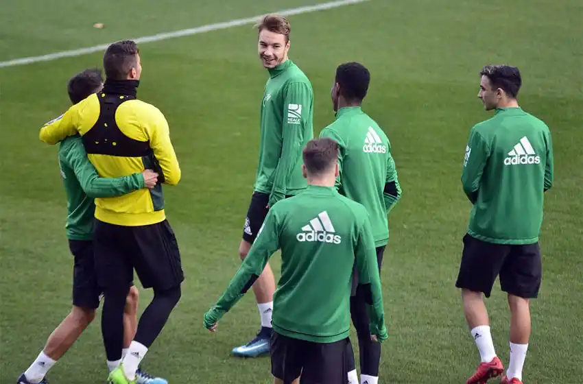 El cómico ejercicio del Real Betis