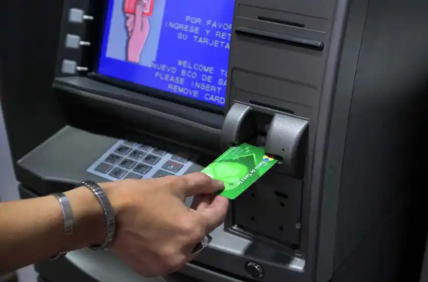 Oficializaron el cronograma de pagos para los trabajadores públicos provinciales