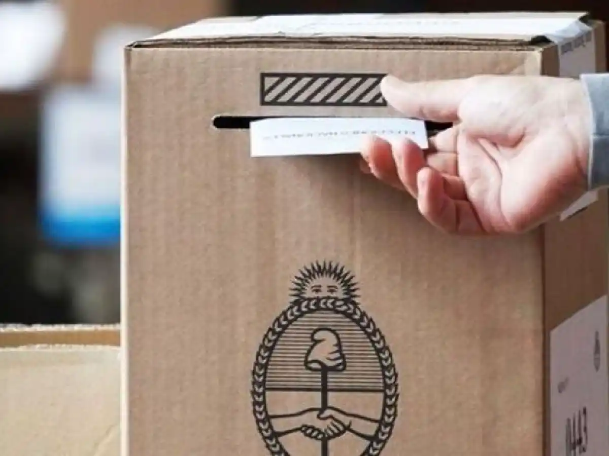 Elecciones 2021: quienes tengan covid, síntomas o sean contactos estrechos estarán exentos de votar