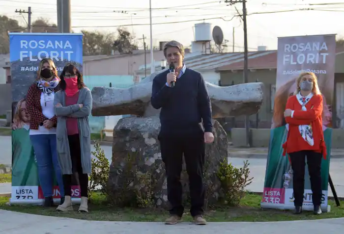 Marcos Nicolini presentó a los precandidatos a concejales y consejeros de Juntos