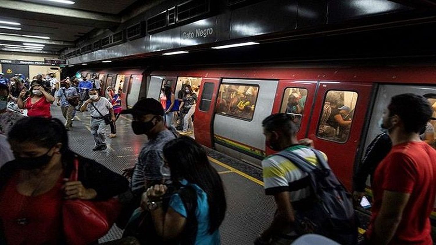 ¡SEGUNDO EVENTO EN EL DÍA! Reportan otra explosión en vagones del Metro este #08Nov
