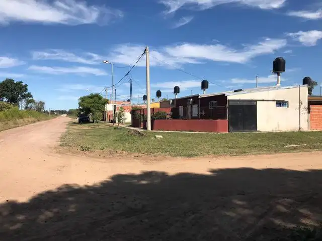 Barrio ATE: Organizados pero falta iluminación y mejorar los caminos 