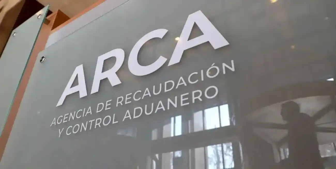 Datos económicos: la recaudación nacional de agosto creció por debajo de la inflación
