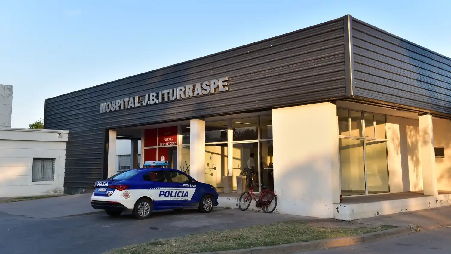 Apuñalado en barrio Roca: vecinos reclaman mayor seguridad mientras avanza la investigación