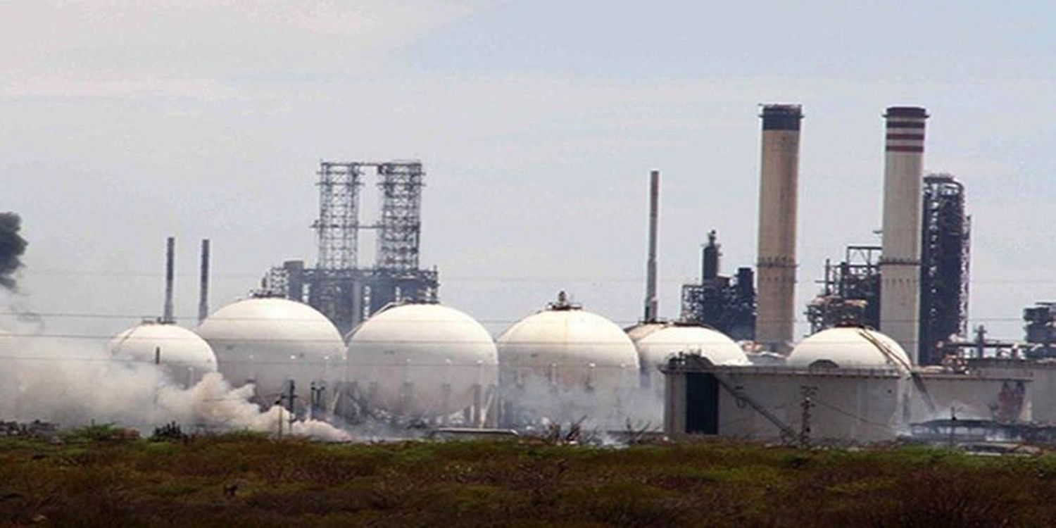 Ni rusos ni iraníes podrán operar refinerías de Paraguaná, según experto