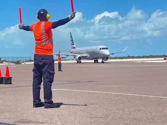 La FAA exige inspecciones urgentes en casi 3.000 motores de los Embraer E-Jets (E1) y MHI CRJ