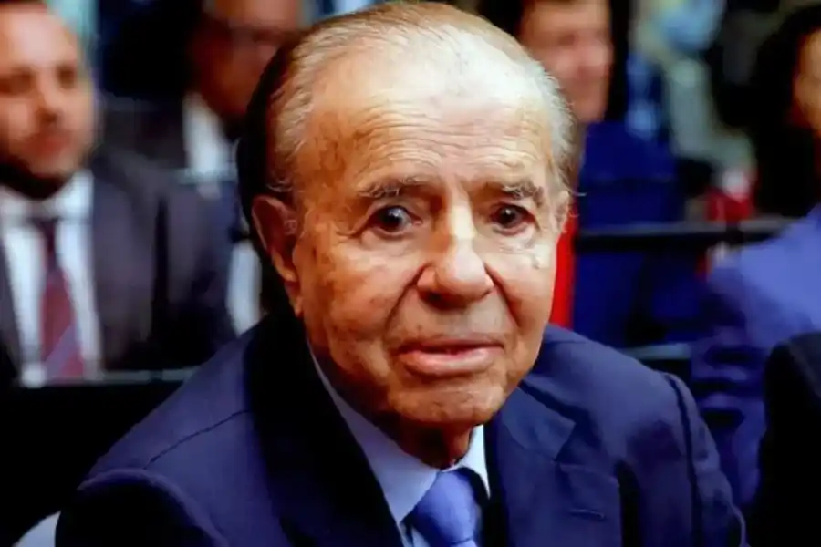 Pese a su condena por corrupción, la pensión de privilegio de Carlos Menem quedó fuera del recorte del Gobierno