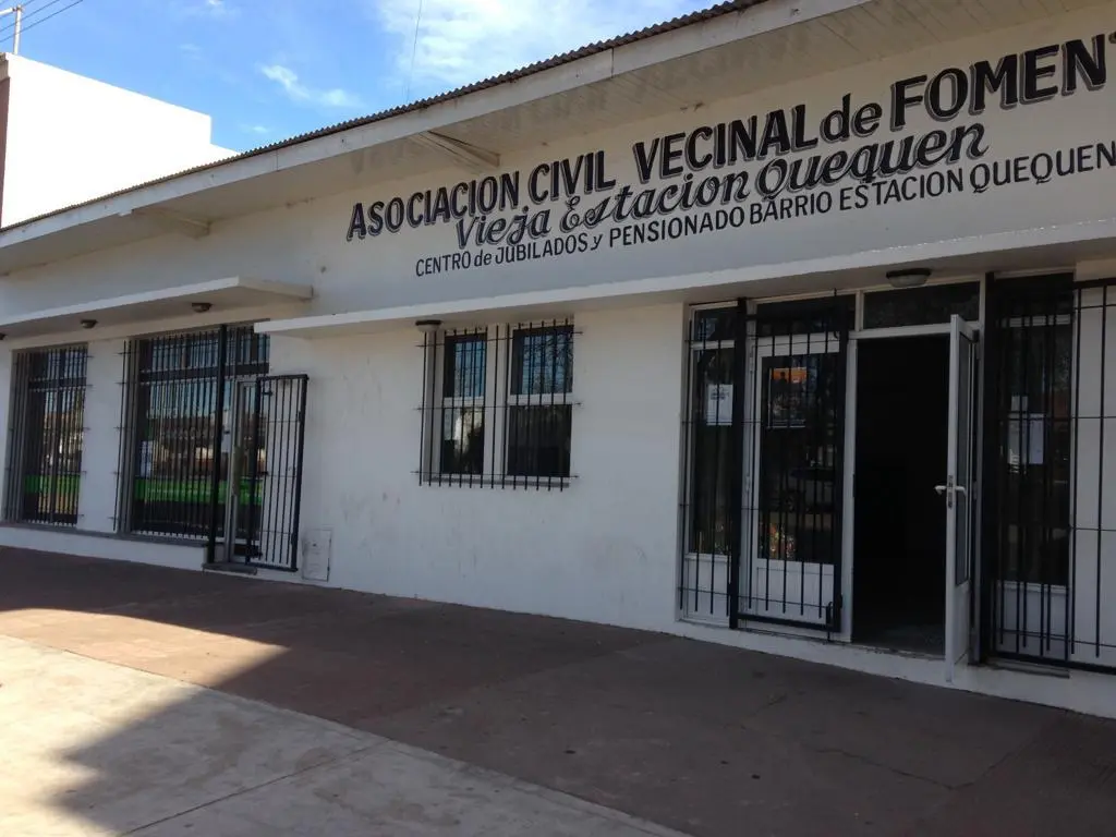 Dos camiones sanitarios en Quequén