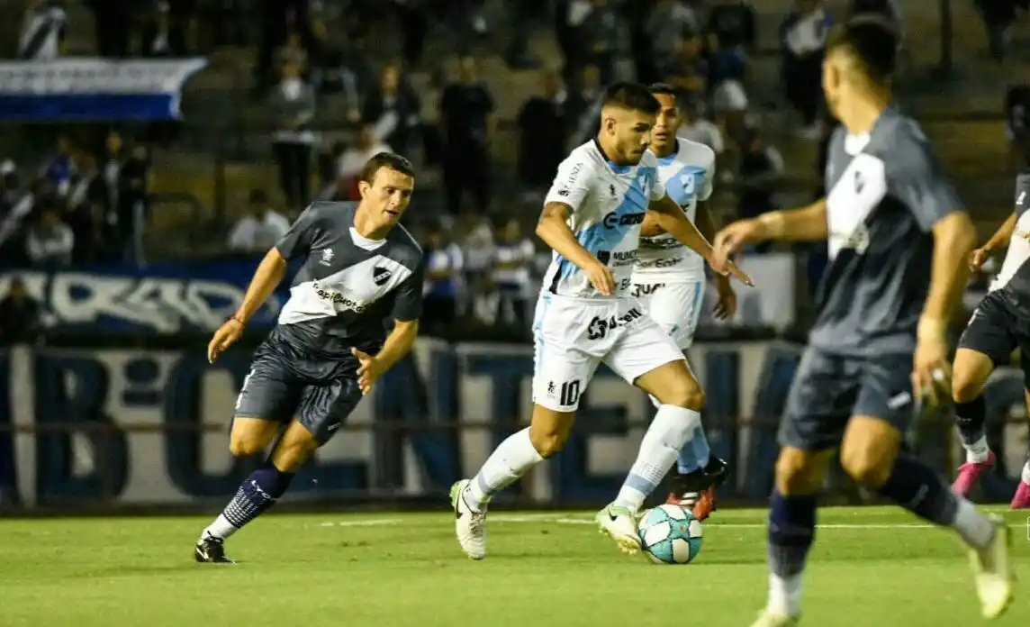 Alvarado perdió con Temperley en el Minella