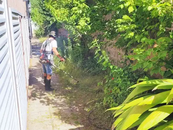 El CGE continúa con el mantenimiento de las escuelas en vacaciones