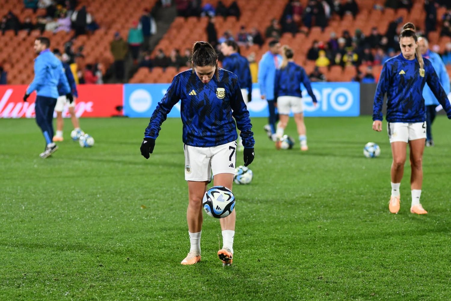 Con Núñez, la selección se entrena en Ezeiza