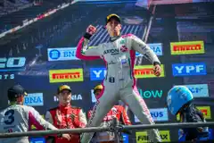 Leonel Pernía conquistó su tercer título en la categoría