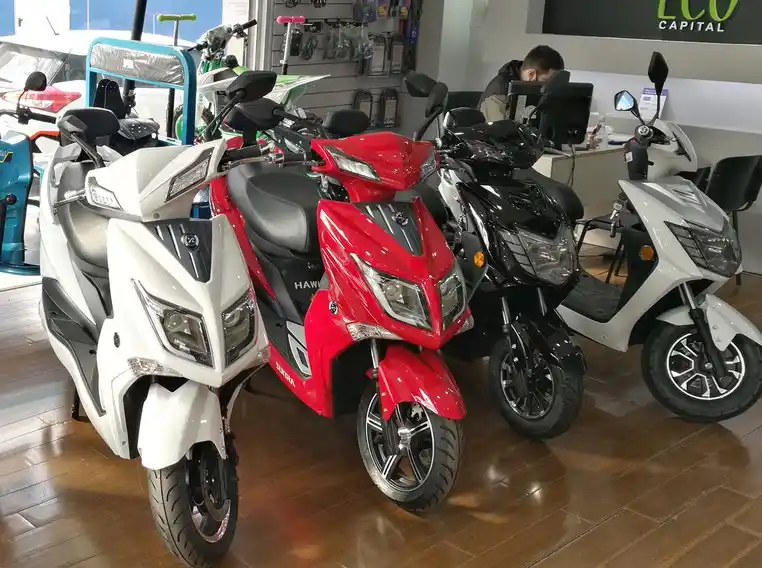 El boom de las motos eléctricas o de baja cilindrada, cambia el escenario de la movilidad en Argentina