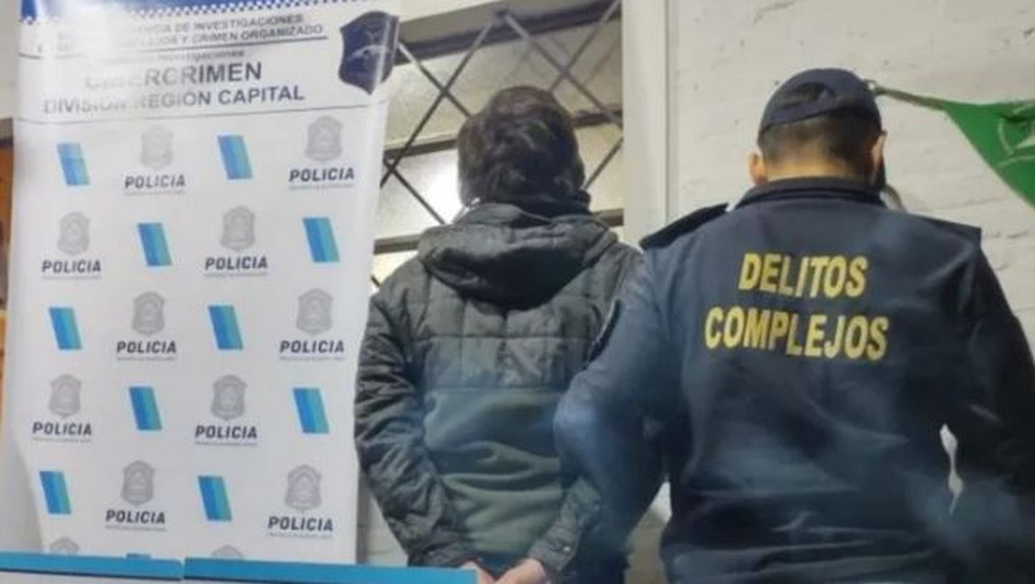 Intentó contratar a una trabajadora sexual para corromper a su hija de 4 años en una sesión de fotos