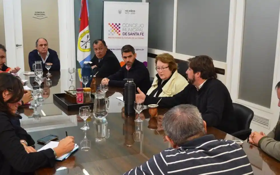 Concejales recibieron a vecinos de La Costa