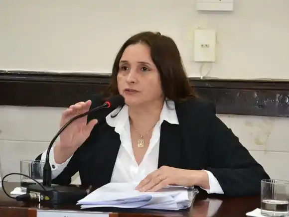 En 25 de Mayo le cerraron la oficina del HCD a una concejal tras romper con el oficialismo: "Esto es un atropello"