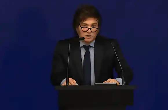 Milei minimizó la violencia en redes: “Con un tuit nadie te lastima”