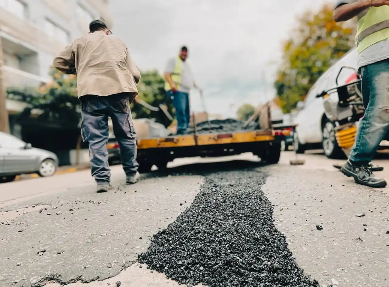 El operativo se desarrolla con cinco equipos simultáneos distribuidos en diferentes zonas.