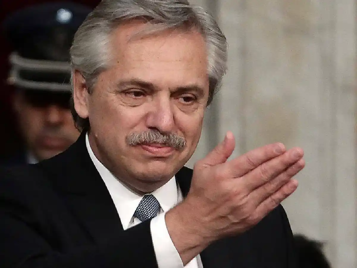 El Gobierno evalúa lanzar una moratoria impositiva "para todo el mundo"