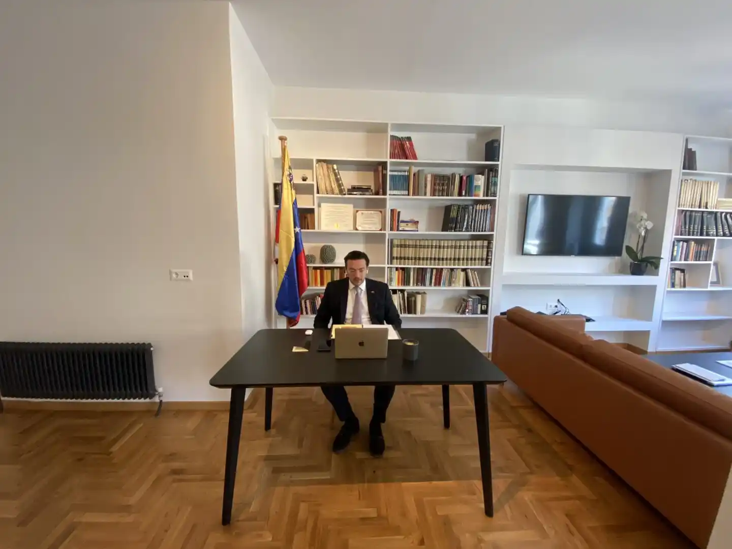 Embajador Massieu denuncia ante Comisión Europea  elecciones fraudulentas en Venezuela