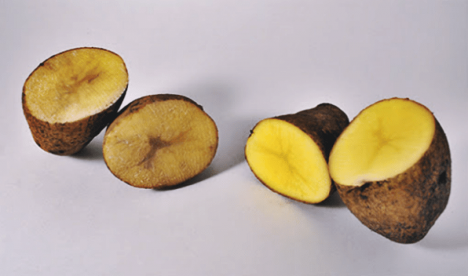 ¿Por qué se oscurecen las papas peladas y cortadas?