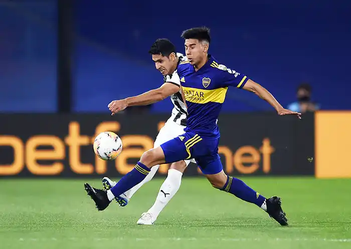 Boca pasó a los octavos de final de la copa