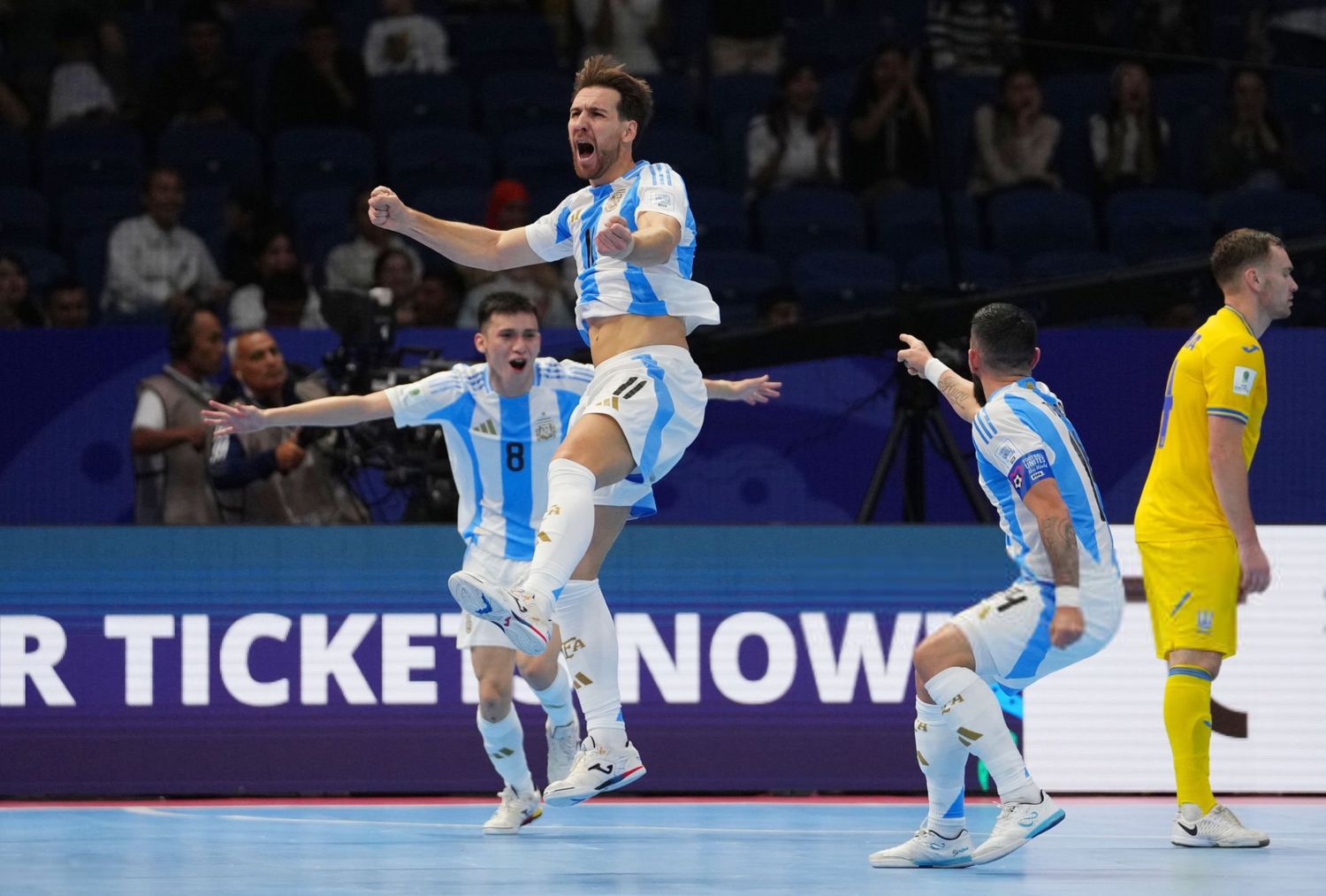 Argentina tuvo un magnifico debut en el Mundial de Futsal y goleó a Ucrania 7-1