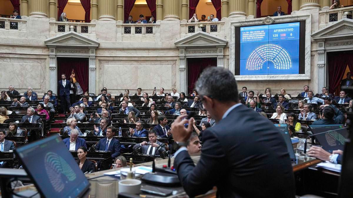 La oposición no consiguió los dos tercios que necesitaba para insistir en la ley.