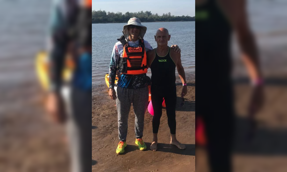 Aguas abiertas: Fernando Bennazar ganó en su categoría tras competir en el Río Uruguay