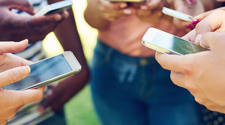 Bienestar digital: cómo hacer para no estar perdidos en las pantallas